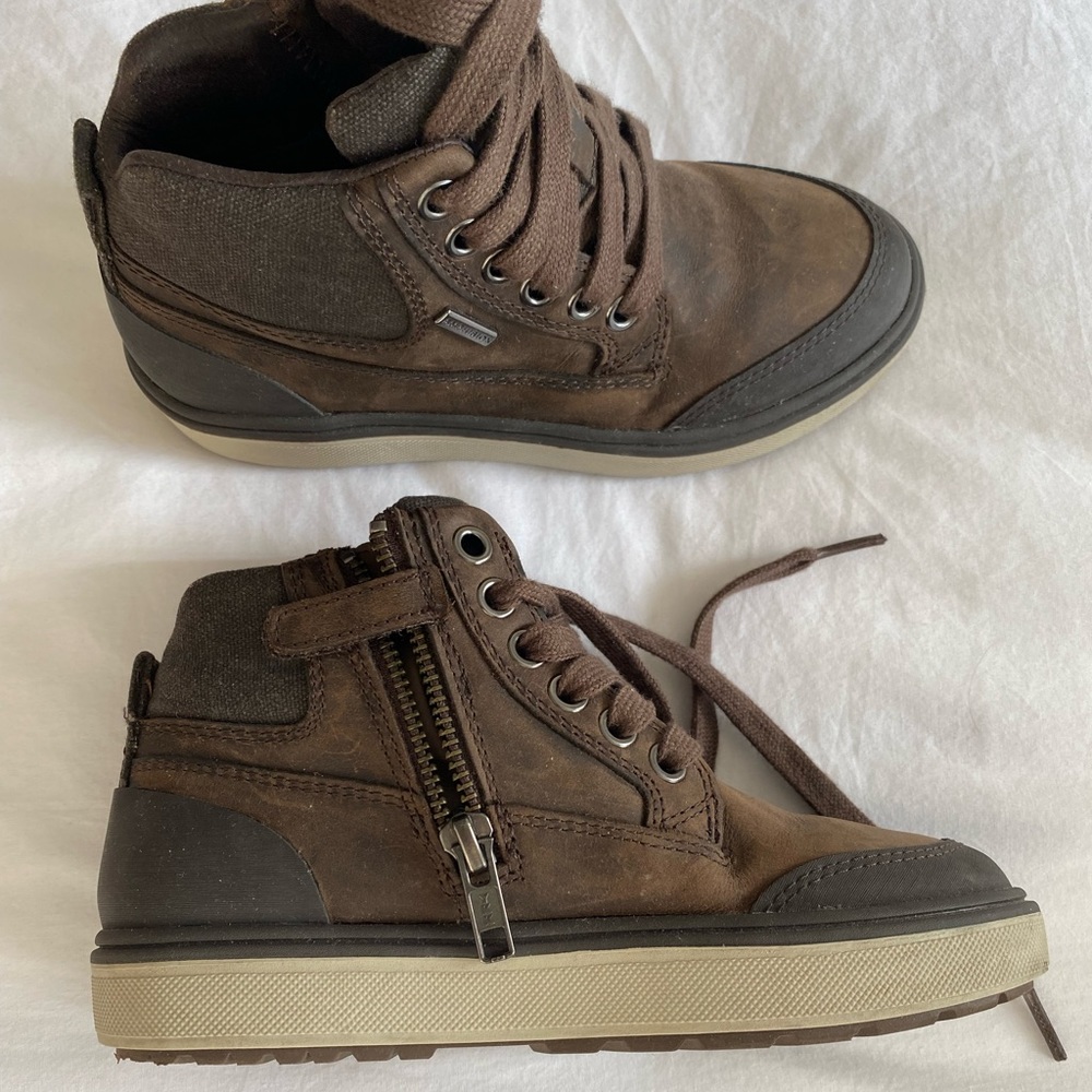 Kids Geox winter shoes 🥾